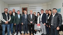 Başkan Deveciler, TARİŞ Zeytin ve Zeytinyağı Birlik Başkanı Akova'yı Ziyaret Etti - haberi
