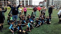 Edremit’te İlkokullar Arası Futbol Turnuvası düzenlendi - haberi