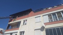 EDREMİT ALTINKUM MAHALLESİNDE ÇATI KATI YANGINI / 14.11.2022 PAZARTESİ