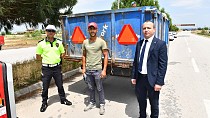 BALIKESİR BÜYÜKŞEHİR’DEN TRAKTÖRÜ OLAN ÇİFTÇİLERE REFLEKTÖR DESTEĞİ / 28.06.2022 SALI