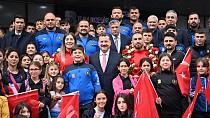 MİLLİ GURURLARIMIZ, BELEDİYE MECLİSİ’NDE ÖDÜLLENDİRİLDİ / 29.04.2023 CUMARTESİ