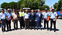 BALIKESİR BÜYÜKŞEHİR’DEN TRAKTÖR SAHİPLERİNE REFLEKTÖR DESTEĞİ / 26.07.2022 SALI