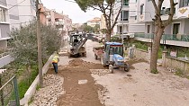 AYVALIK’TA BOZULAN YOLLARDA ONARIM BAŞLADI - haberi