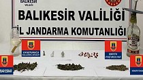 Ayvalık’ta Jandarma ekiplerinden uyuşturucu madde operasyonu - haberi