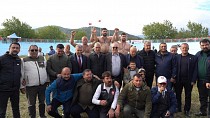 EDREMİT'TE ER MEYDANINDA BÜYÜK HEYECAN, 'BAŞPEHLİVAN ERKAN TAŞ OLDU'