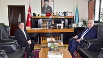 BALIKESİR VALİ YARDIMCISI ÖZSOY’DAN, REKTÖR OĞURLU’YA NEZAKET ZİYARETİ - haberi