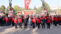 BAŞKAN AKIN’DAN KAHRAMAN İTFAİYECİLERE ANLAMLI JEST