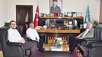 Yalova Üniversitesi Rektörü Bahçekapılı’dan Rektör Oğurlu’ya nezaket ziyareti