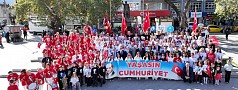 BURHANİYE’DE CUMHURİYETİMİZİN 102. YILI BÜYÜK BİR COŞKUYLA KUTLANDI