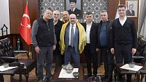 DEVECİLER DERNEK BAŞKANLARI'NDAN VALİ İSMAİL USTAOĞLU’NA ZİYARET!