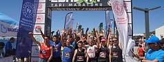 EDREMİT YARI MARATONU BÜYÜK COŞKUYLA GERÇEKLEŞTİRİLDİ