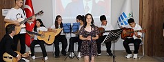 Edremit'te Atatürk Gençlik Merkezi Yıl Sonu Etkinliği yoğun ilgi gördü