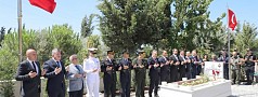 EDREMİT’TE 15 TEMMUZ DEMOKRASİ VE MİLLİ BİRLİK GÜNÜ’NDE ŞEHİTLERİMİZ DUALARLA ANILDI