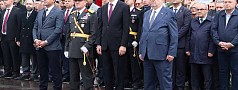 EDREMİT’TE 29 EKİM CUMHURİYET BAYRAMI’NIN 103. YILI KUTLAMALARI ÇELENK SUNMA TÖRENİ İLE BAŞLADI