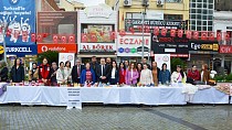 EDREMİT’TE 8 NİSAN DÜNYA ROMANLAR GÜNÜ’NÜ KERMESİ