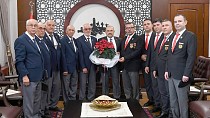 GAZİLER’DEN VALİ USTAOĞLU’NA ZİYARET