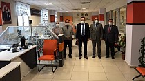 KAYMAKAM MEMİŞ YENİ KONSEPTE UYGUN OLARAK YENİLENEN İLÇE NÜFUS MÜDÜRLÜĞÜNÜ ZİYARET ETTİ