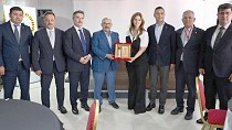 KÜLTÜR, MEDYA VE YAPAY ZEKA BAŞLIKLARI BALIKESİR’DE KONUŞULDU