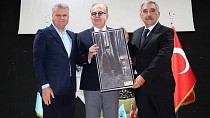 MÜSTAFİ TÜMAMİRAL CİHAT YAYCI’DAN EDREMİT’TE ‘MAVİ VATAN VE KIBRIS’TA NELER OLUYOR?’ KONFERANSI