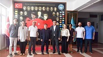 REKTÖR OĞURLU, EDREMİT MYO’DA AKADEMİK VE KURUMSAL ÇALIŞMALARI YERİNDE İNCELEDİ - haberi