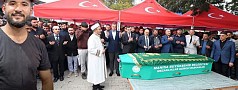 SOMA'DAKİ MADEN KAZASINDA HAYATINI KAYBEDEN İVRİNDİLİ MADENCİ RAMAZAN İNCE, DUALARLA TOPRAĞA VERİLDİ!