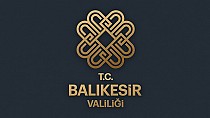 AYVALIK’TA ATATÜRK HEYKELİNE BALYOZLU SALDIRI - haberi