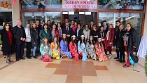 Burhaniye Belediyesi’nden kadınlara 8 Mart hediyesi, Kadın Emeği Satış Noktası açıldı  - haberi