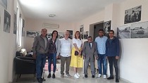 Burhaniye’de engellilere AK Parti ziyareti  - haberi