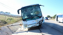 Edremit Belediyesi gezi otobüsü kaza yaptı, 6 yaralı - haberi