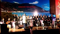 Edremit’te Şarkı Türkü Popüler Müzik konseri  - haberi