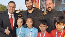 HALİL İBRAHİM YILDIRIM FAZLICA İLKOKULU’NDA 23 NİSAN COŞKUSU’NDA ÇİFTE ZAFER! - haberi