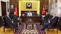 Sağlık çalışanları Vali Yazıcı'yı ziyaret etti - haberi