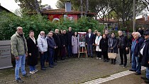 UĞUR MUMCU AYVALIK’TAKİ EVİNİN ÖNÜNDE ANILDI - haberi