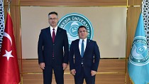 BALIKESİR ÜNİVERSİTESİ VE BURSA TEKNİK ÜNİVERSİTESİ ARASINDA İŞ BİRLİĞİ GÖRÜŞMESİ